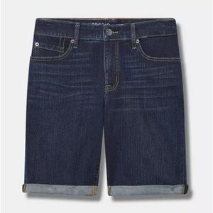 Torrid Perfect 10” Boyfriend Bermuda Vintage Stretch Mid-Rise Short